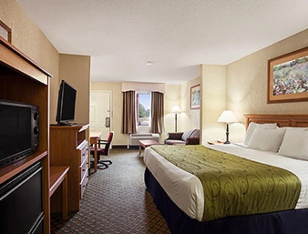 Days Inn & Suites By Wyndham Stuttgart Zewnętrze zdjęcie