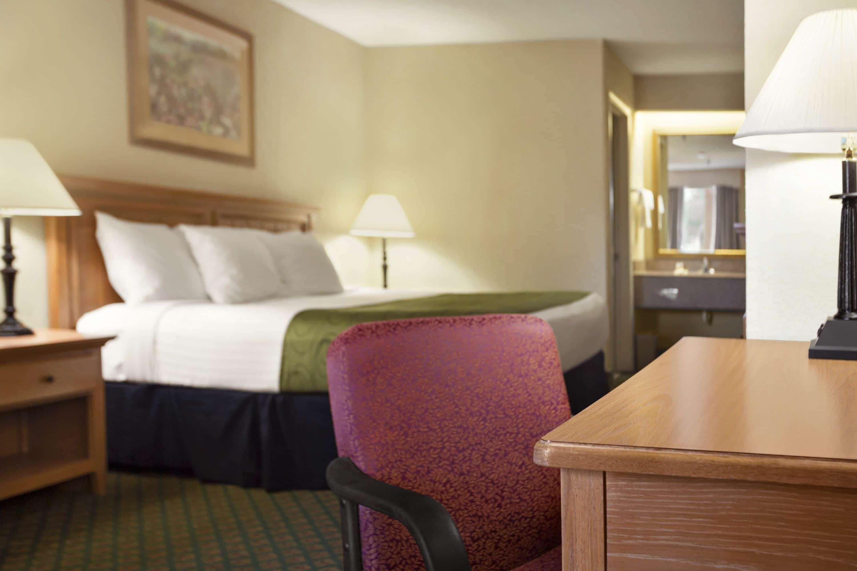 Days Inn & Suites By Wyndham Stuttgart Zewnętrze zdjęcie