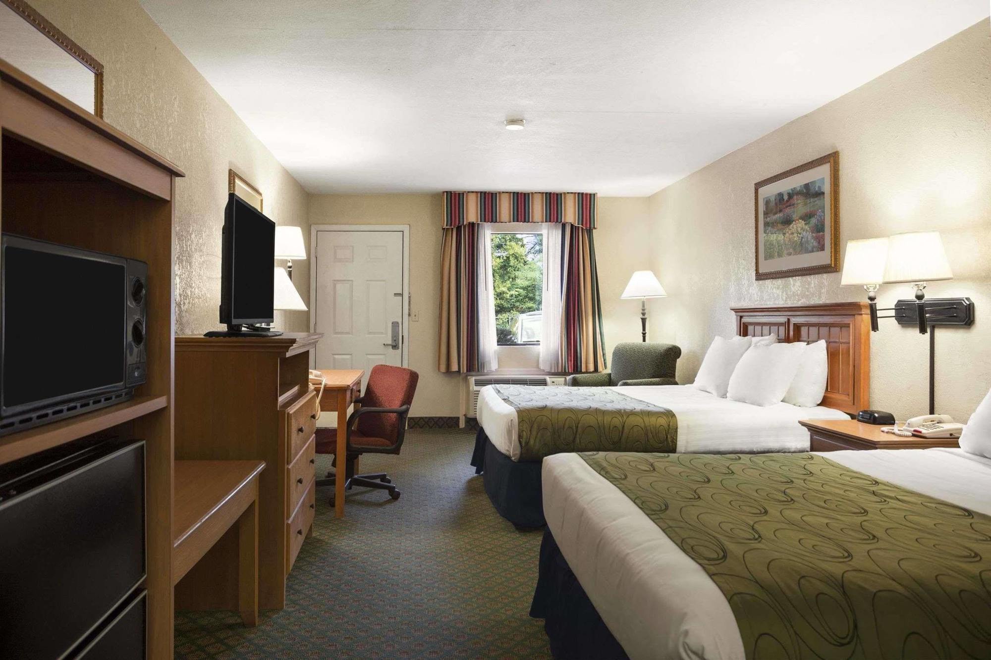 Days Inn & Suites By Wyndham Stuttgart Zewnętrze zdjęcie